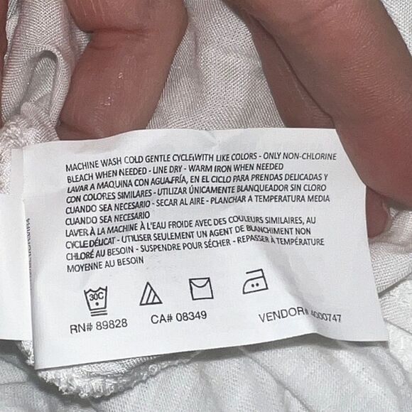 Gloria Vanderbilt Ladies V-Neck Embroidered Cotton Top T-Shirt Large NWT - Picture 10 of 12